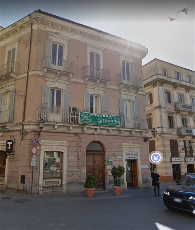 Bilocale in Piazza Trento e Trieste, Chieti, 1 bagno, 40 m², 1° piano