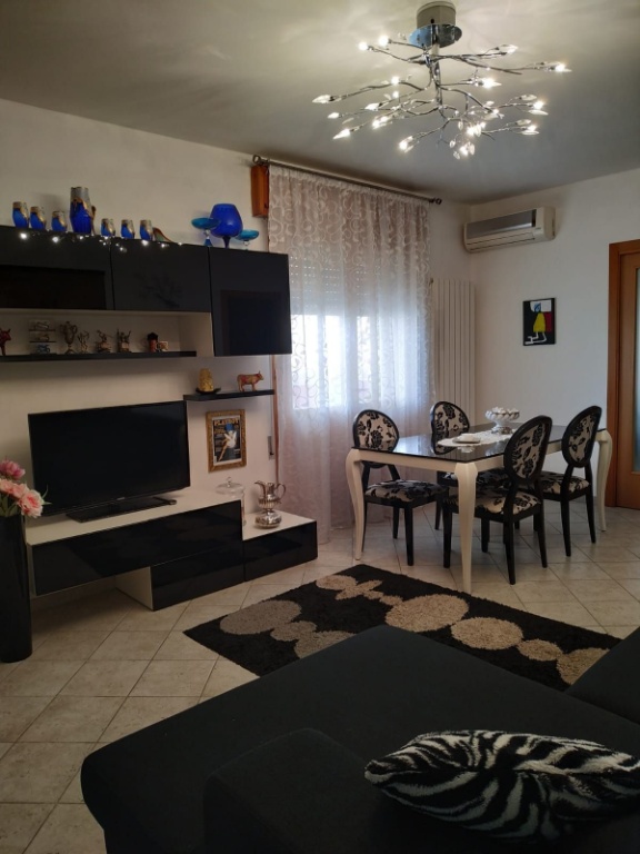 Appartamento in Via ADRIA Località Bindola 0, Adria, 5 locali, 1 bagno