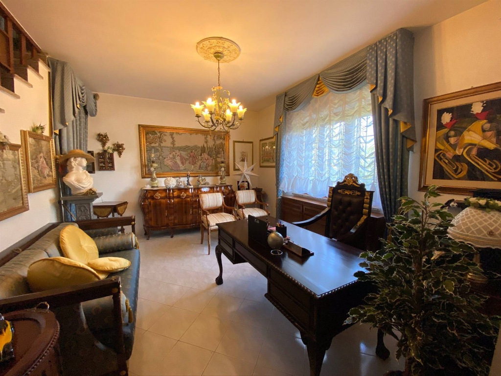 Villa a schiera in Via Cardinal salotti, Montefiascone, 6 locali
