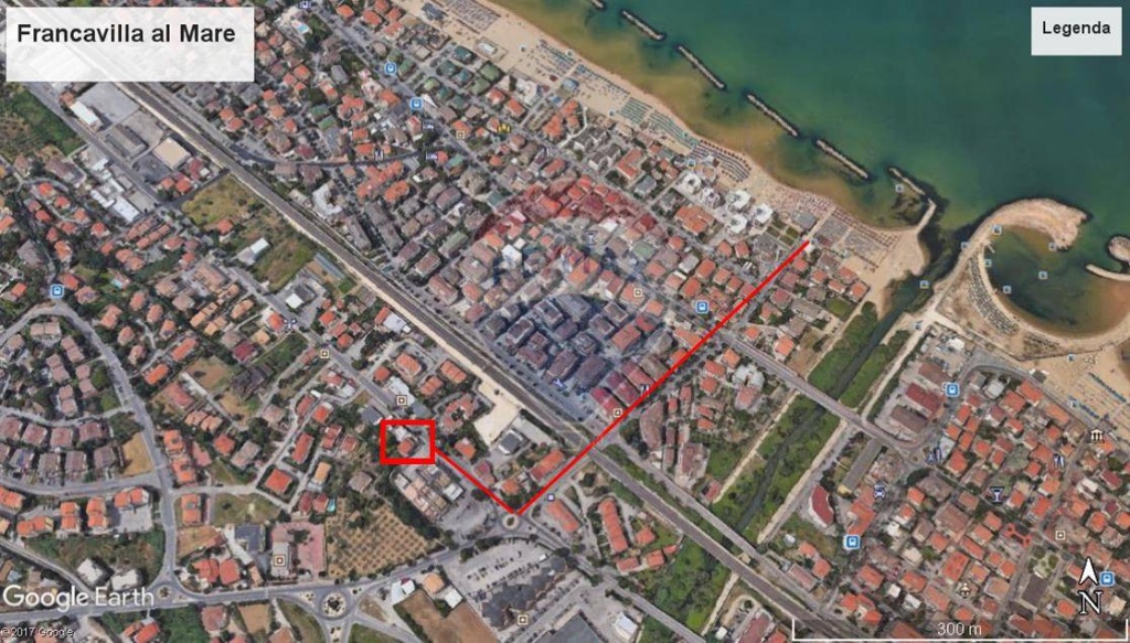 Appartamento a Francavilla al Mare, 35 locali, giardino privato