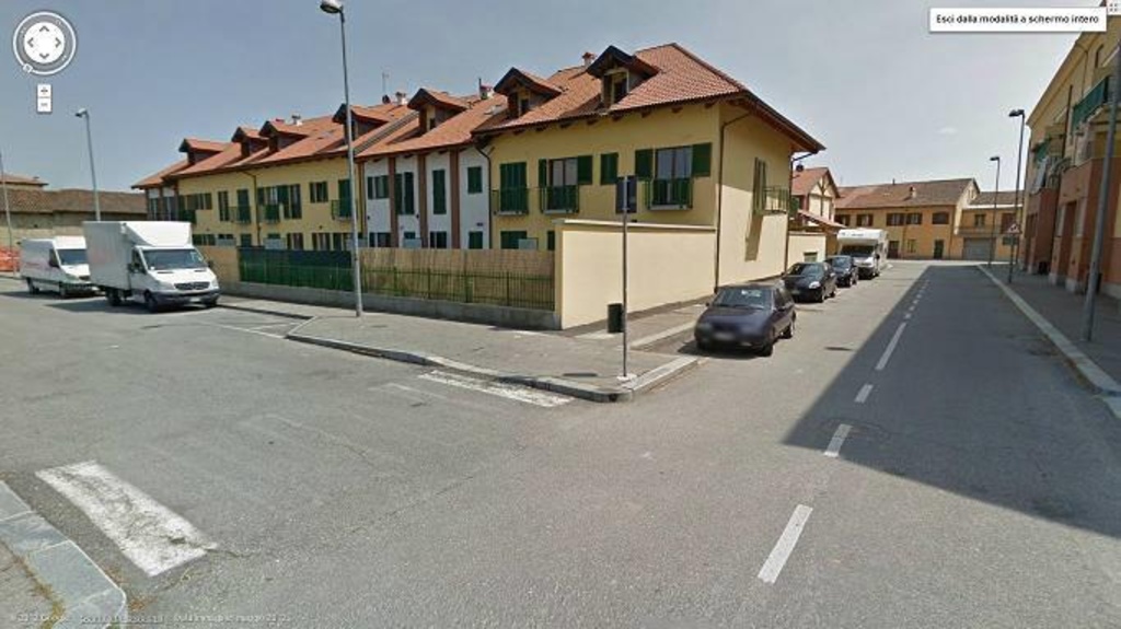 Trilocale in STRADA DEL VILLARETTO, Torino, 1 bagno, con box, 90 m²
