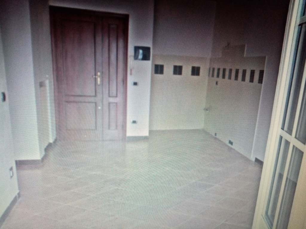 Trilocale in Via Tre Venezie 250, Terni, 1 bagno, garage, 70 m²