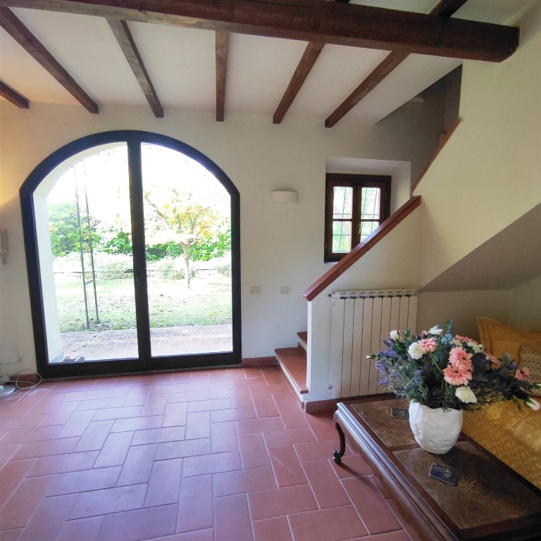 Casa colonica in RABATTA, Borgo San Lorenzo, 9 locali, 4 bagni, 300 m²