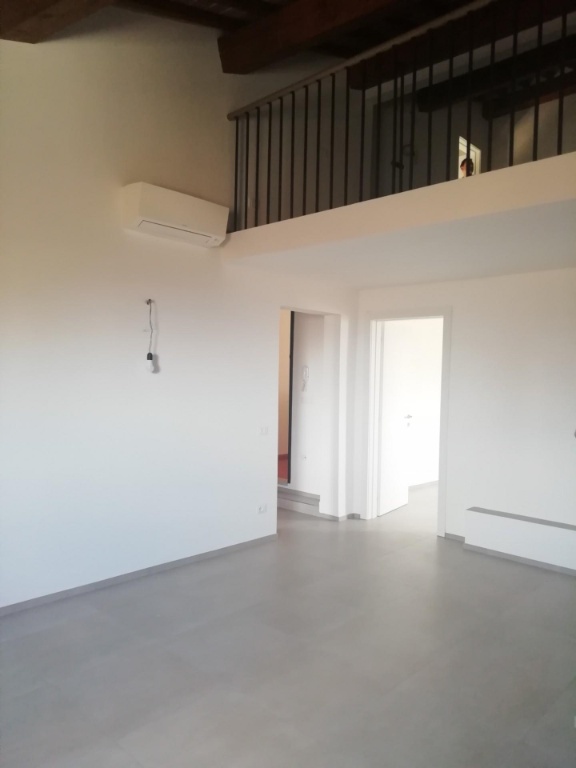 Loft a San Miniato, 3 locali, 2 bagni, 103 m², multilivello in vendita