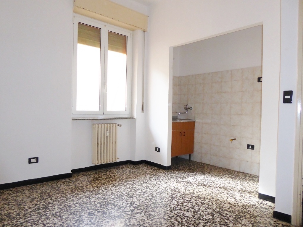 Bilocale in Via Giordano Bruno, Acqui Terme, 1 bagno, 53 m², ascensore