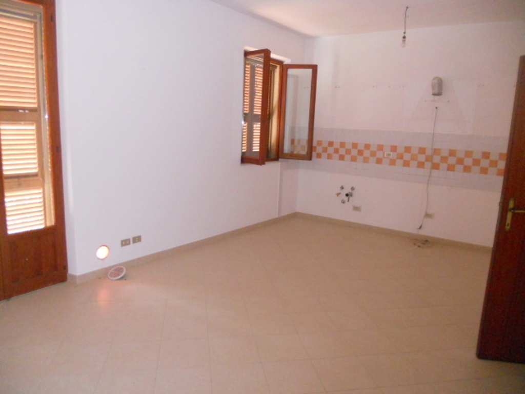 Casa indipendente in Via Marezi, Massignano, 10 locali, 3 bagni