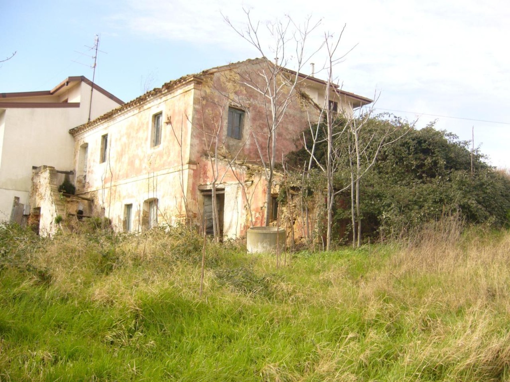 Rustico in Contrada San Martino, Colonnella, 5 locali, 150 m²