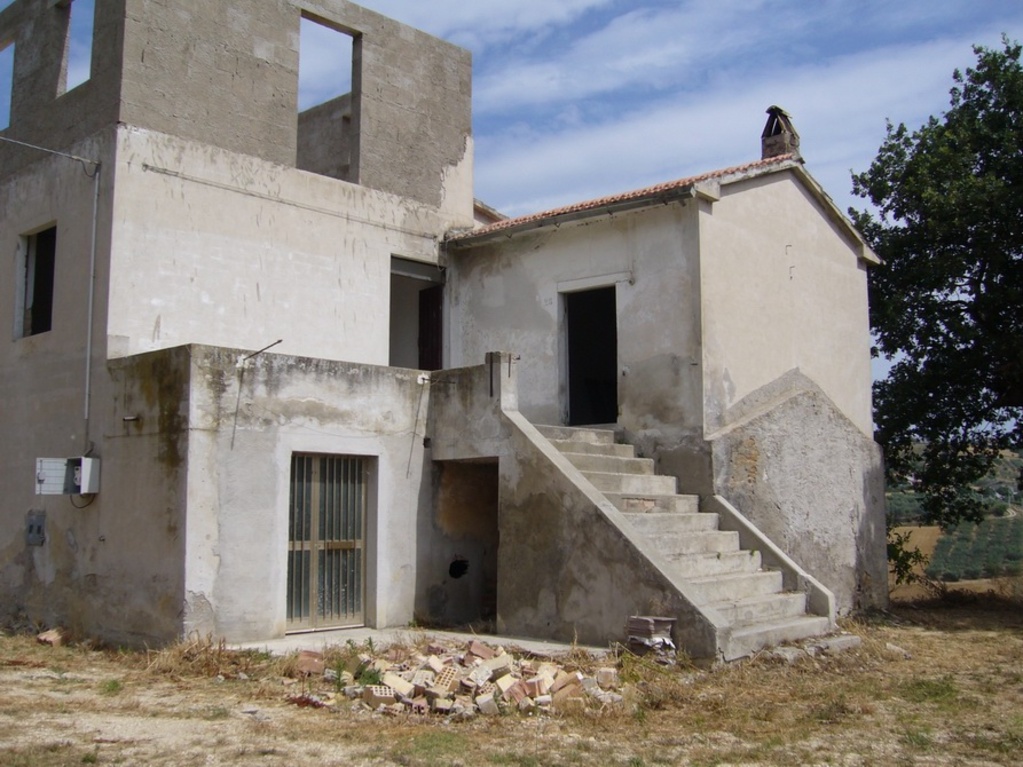 Rustico in Contrada Pignotto, Controguerra, 10 locali, 400 m²