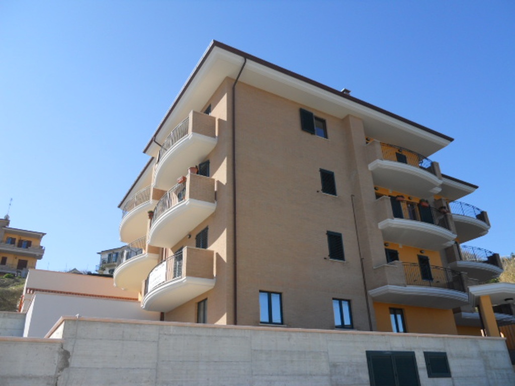 Appartamento in Contrada San Martino, Colonnella, 6 locali, 2 bagni