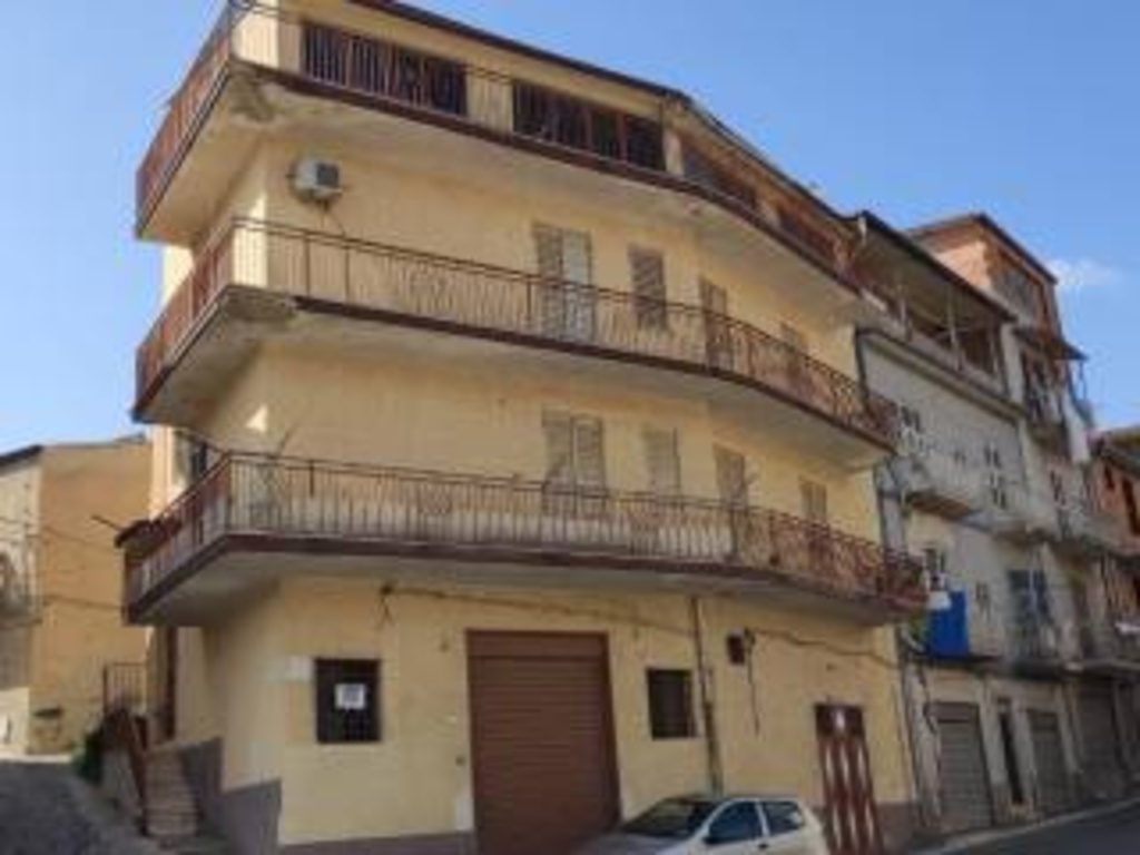 Casa indipendente in Via Cappello, Favara, 5 locali, 3 bagni, garage