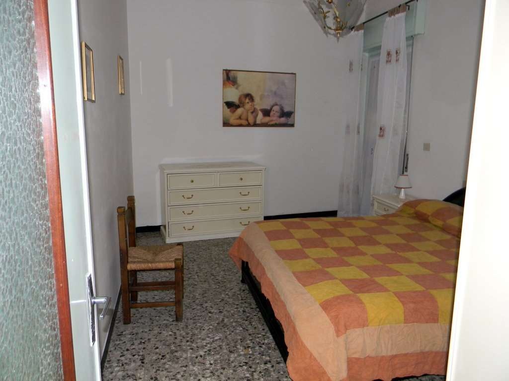 Appartamento in Via Aurelia, Loano, 5 locali, 1 bagno, 75 m², 3° piano