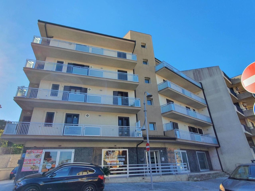 Appartamento in Via Risorgimento 98, Modica, 5 locali, 2 bagni, garage