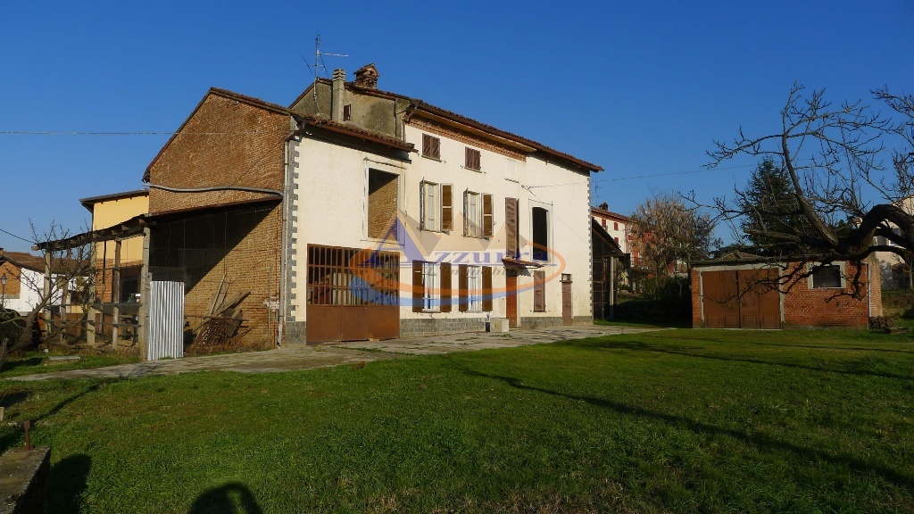Casa indipendente in Via Fiume, Frascaro, 8 locali, 1 bagno, garage