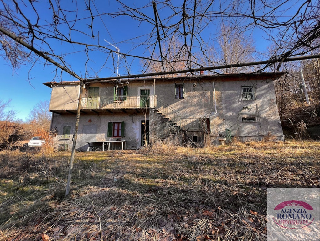 Casa indipendente a Spigno Monferrato, 8 locali, 1 bagno, garage