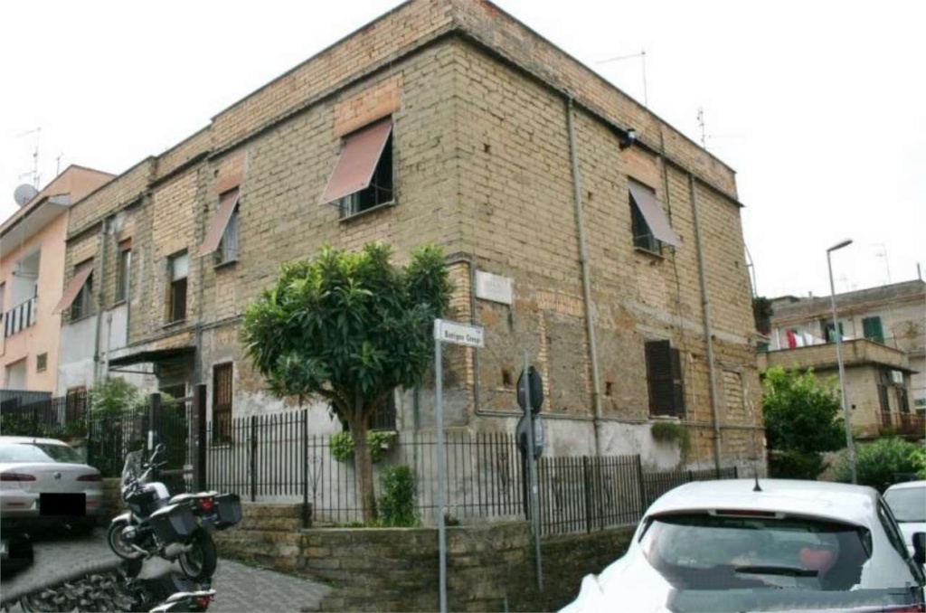 Quadrilocale in Via Antonio Bernocchi 5, Roma, 1 bagno, 78 m²