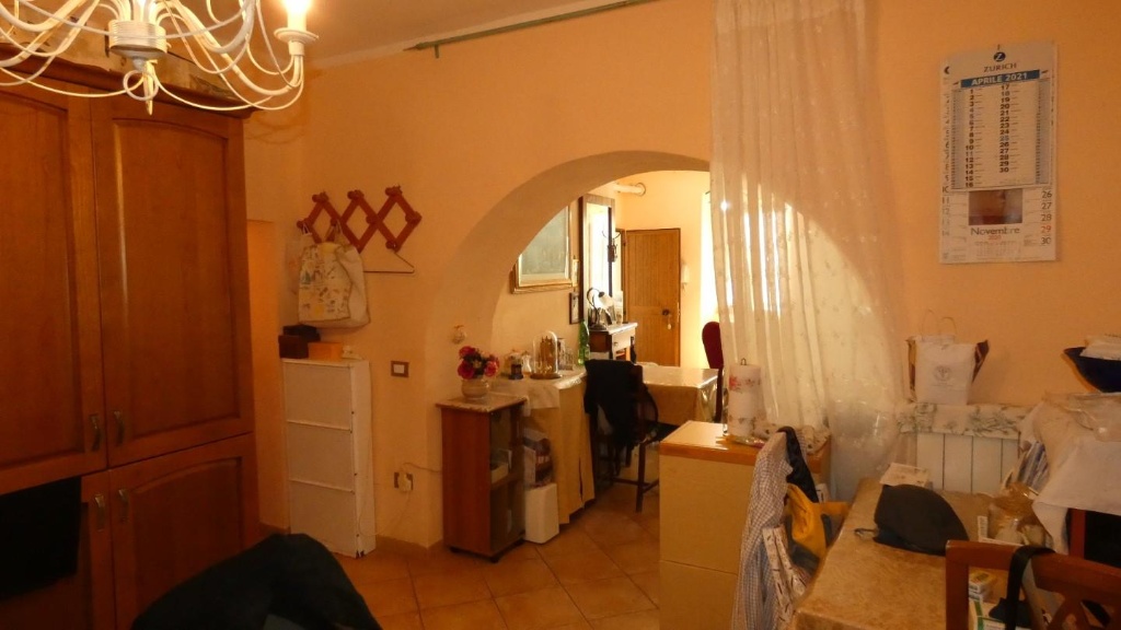 Trilocale a Castellina Marittima, 1 bagno, 60 m², stato discreto