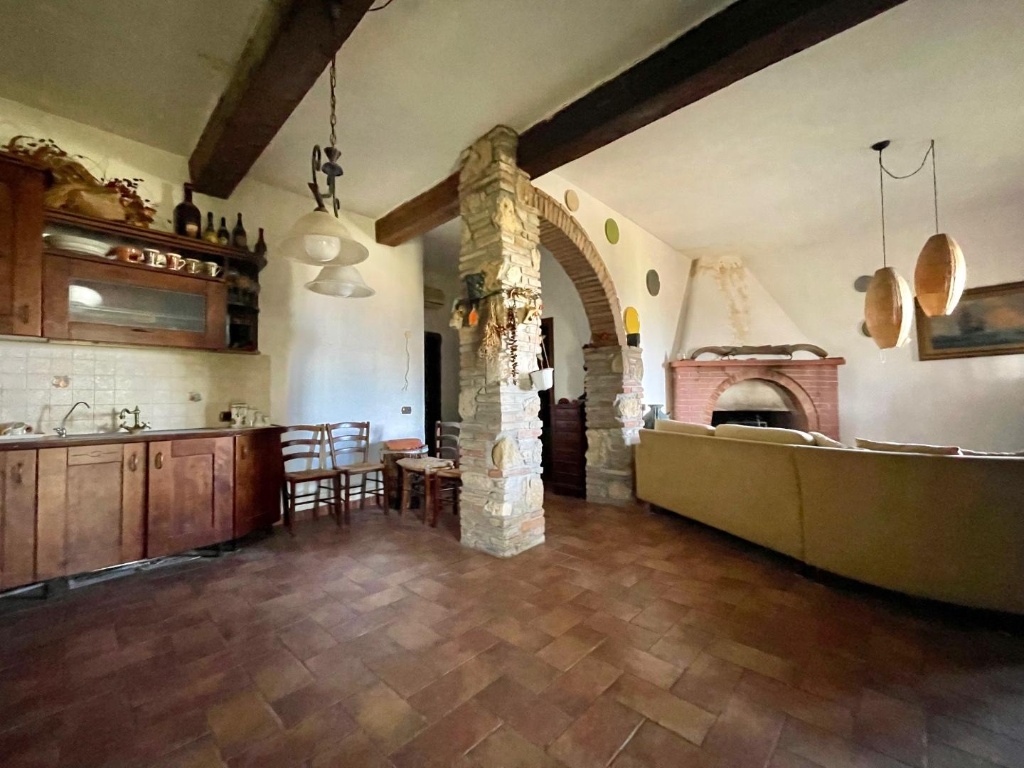Porzione di casa a Casciana Terme Lari, 3 locali, 1 bagno, arredato