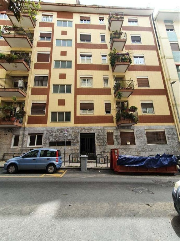Appartamento in Via Principessa Mafalda 24, Messina, 5 locali, 1 bagno