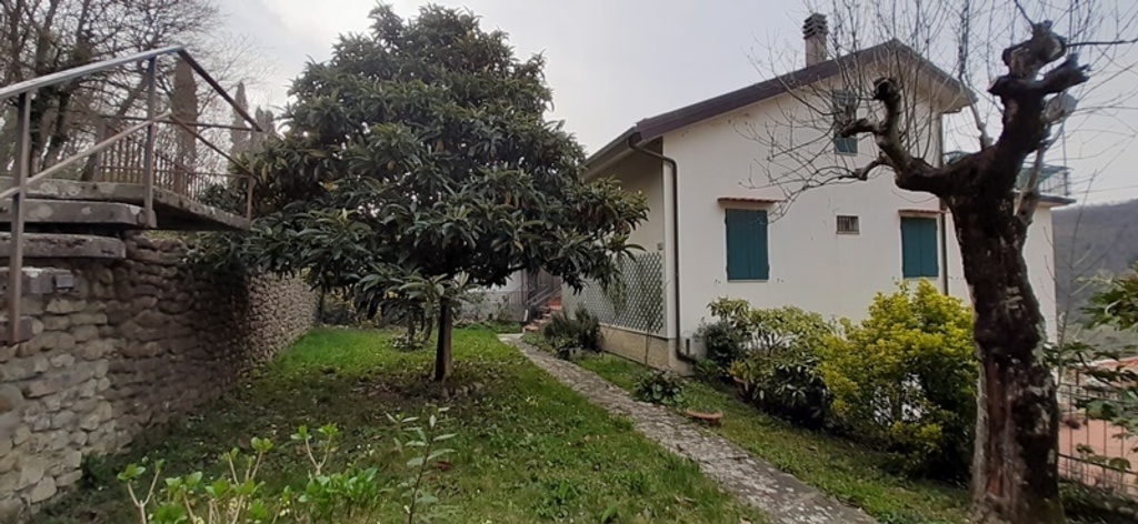 Casa semindipendente in Via Vittorio Emanuele Orlando, Reggello