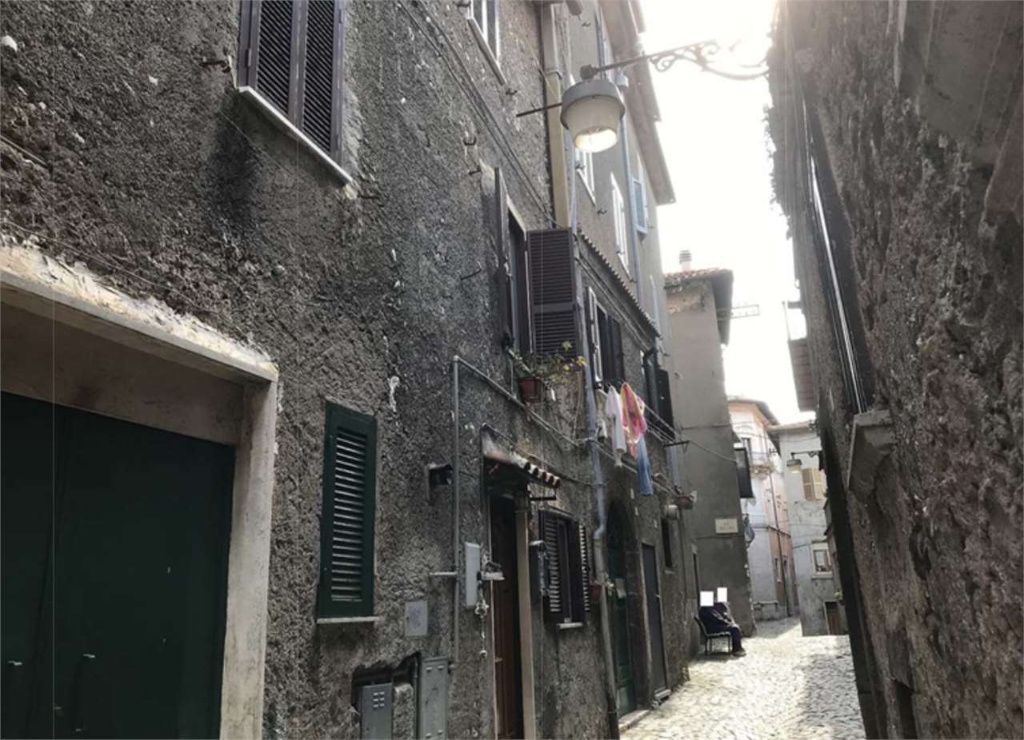 Quadrilocale in Via Dante Alighieri 11 Segni Immobili Ovunque