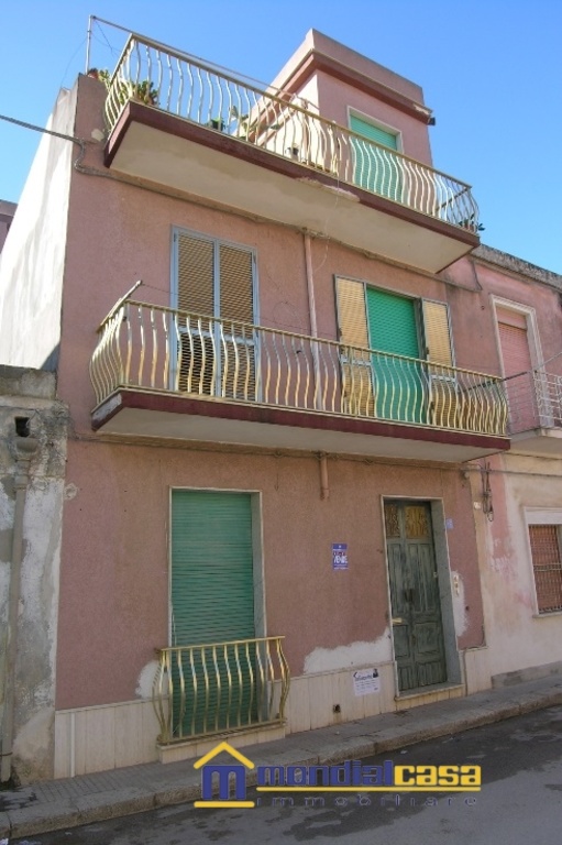 Casa indipendente in Via Dei Mille, Pachino, 8 locali, 3 bagni, 220 m²