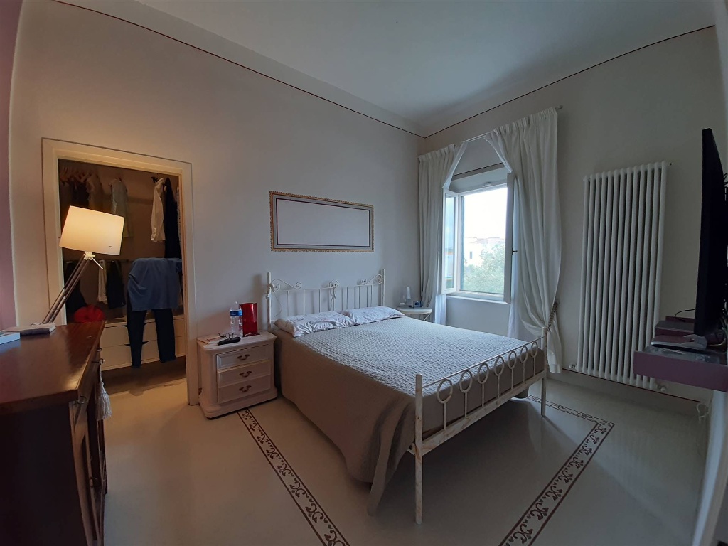 Villa a Pisa, 6 locali, 2 bagni, giardino privato, 150 m² in vendita