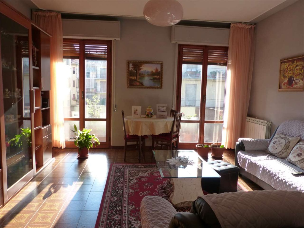 Appartamento a Capolona, 5 locali, 2 bagni, garage, arredato, 119 m²