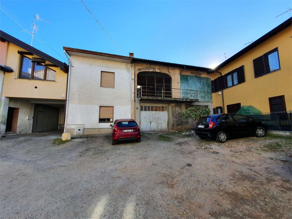 Rustico in Via San rocco 5, Fenegrò, 3 locali, 150 m² in vendita