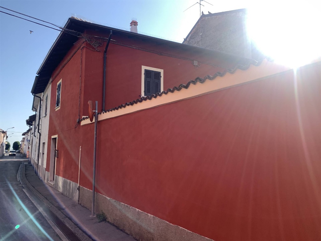 Casa semindipendente in Via Tortona, Pozzolo Formigaro, 5 locali