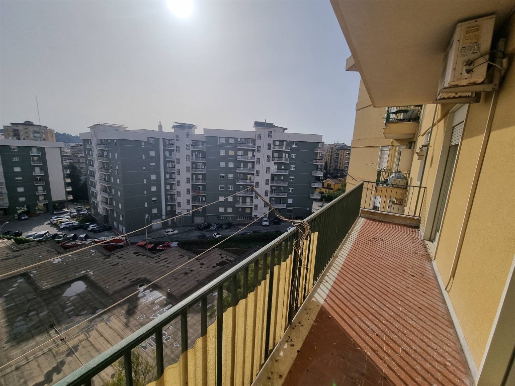 Appartamento in Via malta, Caltanissetta, 6 locali, 2 bagni, 145 m²