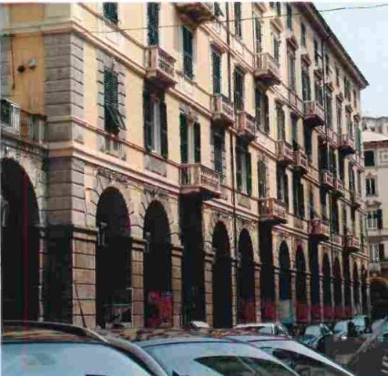 Appartamento in Via Pietro Paleocapa 14, Savona, 9 locali, 1 bagno