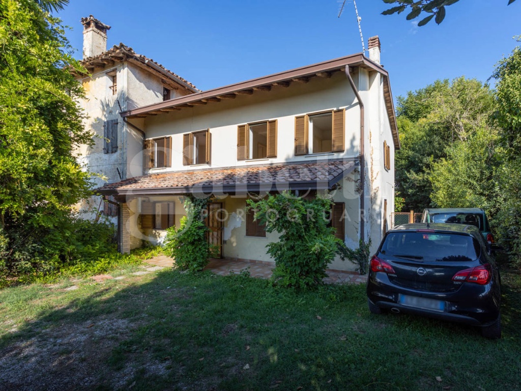 Villa a schiera in Via Frassinedo 40, Portogruaro, 4 locali, 2 bagni