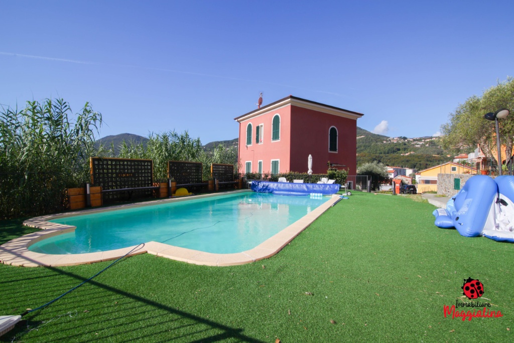 Villa a schiera in Via Viano 100, La Spezia, 5 locali, 3 bagni, garage