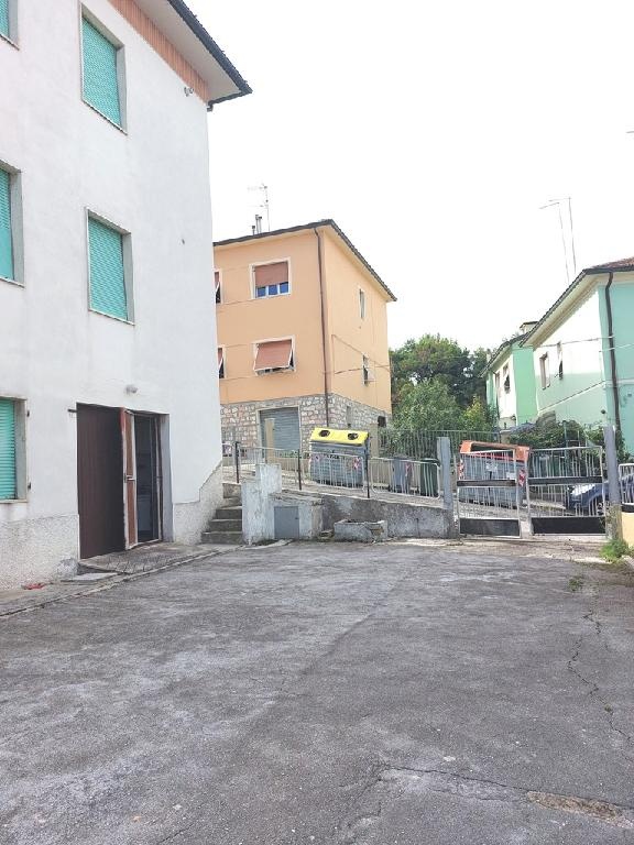 Palazzo in VIA ROSSINI5, Falconara Marittima, 8 locali, 2 bagni