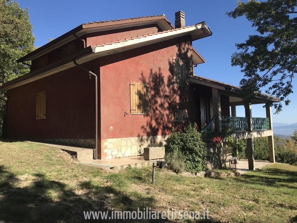 Villa a schiera a San Venanzo, 9 locali, 2 bagni, 200 m², abitabile