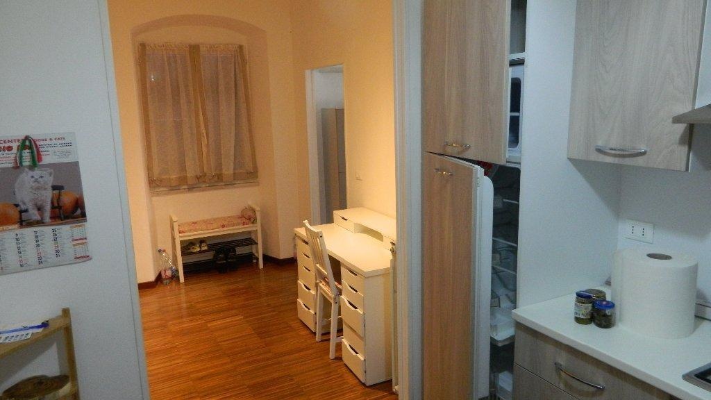 Trilocale a Sarzana, 1 bagno, arredato, 65 m², 1° piano in vendita