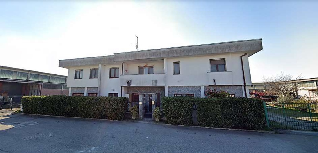 Villa in Via P. e M. Curie, San Pietro Mosezzo, 8 locali, 2 bagni