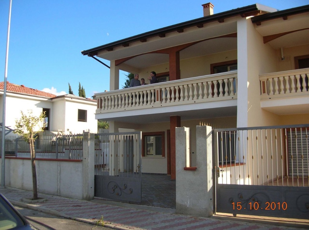 Villa in C.da Cuccio, San Giorgio Albanese, garage, porta blindata
