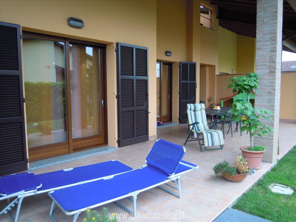 Villa a schiera in Via Filippo Turati, Piacenza, 3 bagni, garage