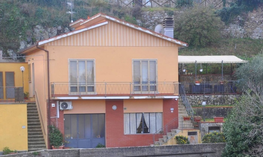 Villa in Via della Repubblica, Castellina Marittima, 7 locali, 2 bagni