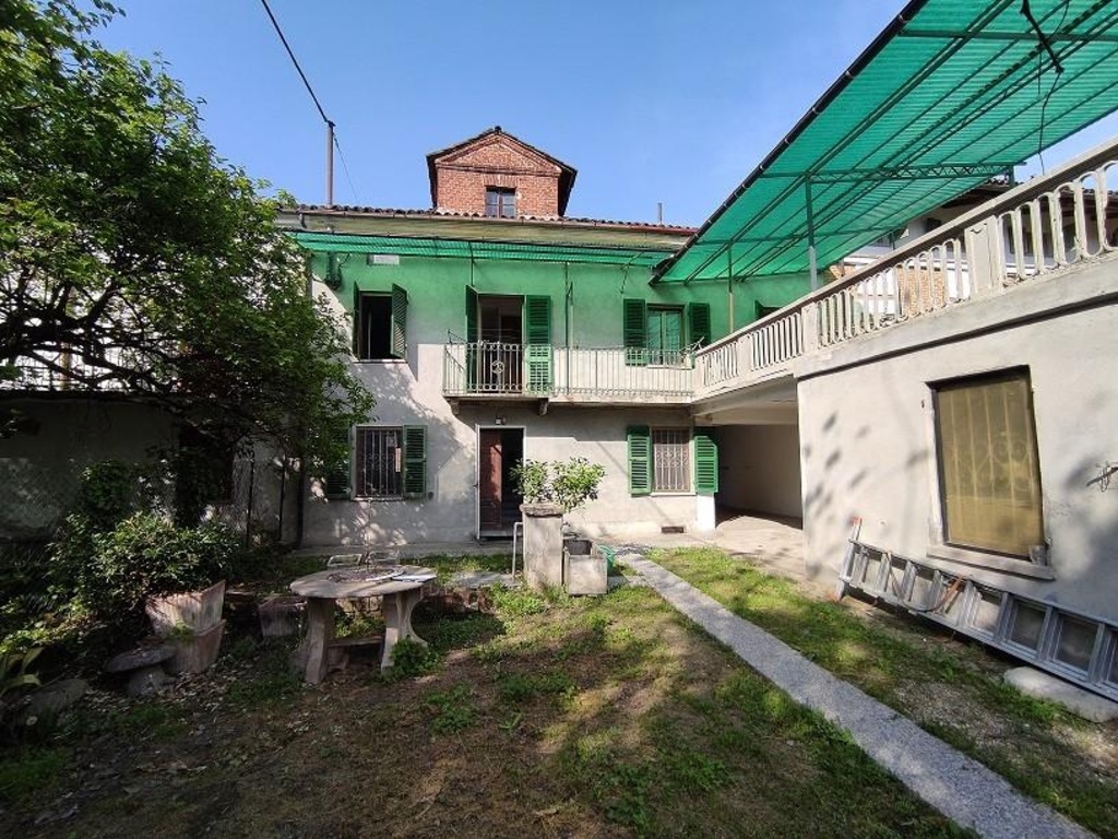 Casa semindipendente in VIA DEI VETRAI, Asti, 4 locali, 1 bagno, 90 m²