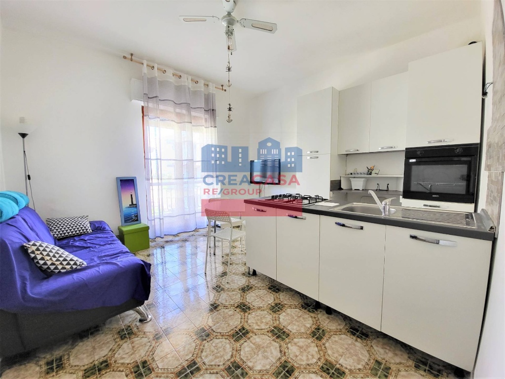 Appartamento in Via Piave, Riposto, 6 locali, 1 bagno, 89 m², 2° piano