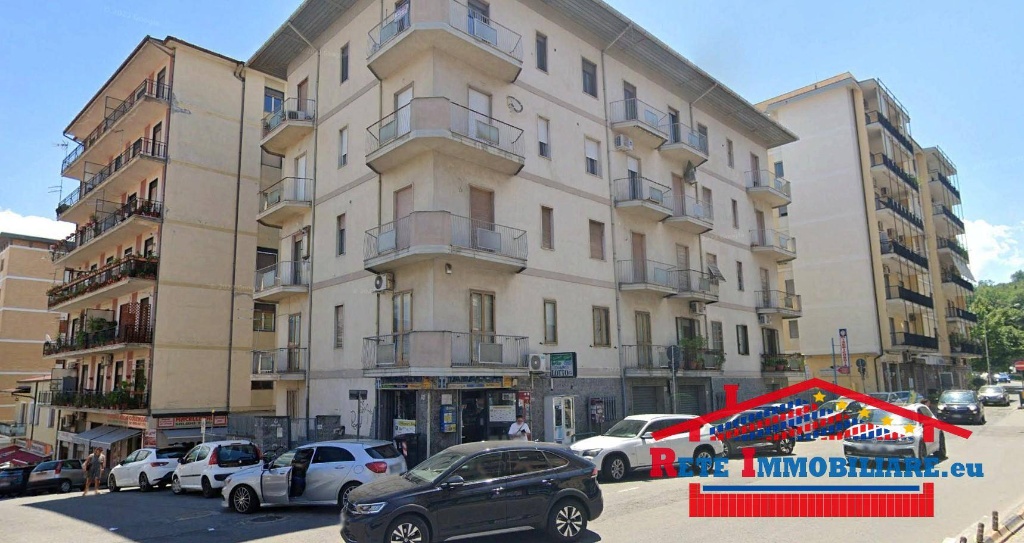 Appartamento in Via Pasquale Rebecchi, Cosenza, 5 locali, 1 bagno