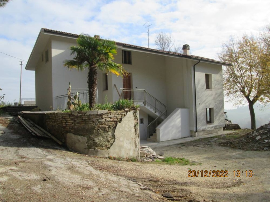 Villa in Coste del Mulino, Poggio San Marcello, 7 locali, 2 bagni