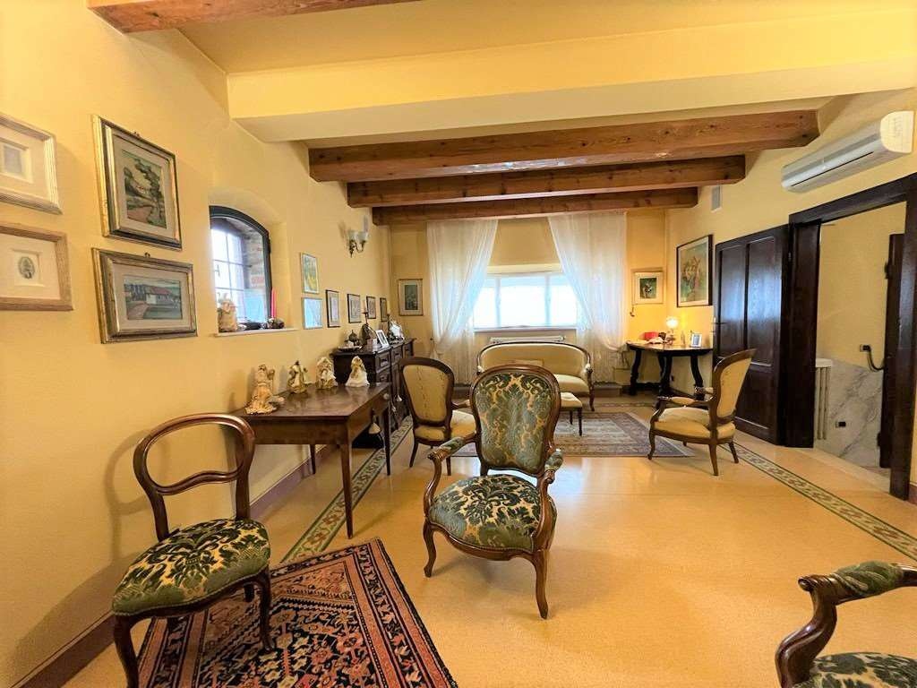 Villa a schiera a Monte San Savino, 7 locali, 2 bagni, garage, 185 m²