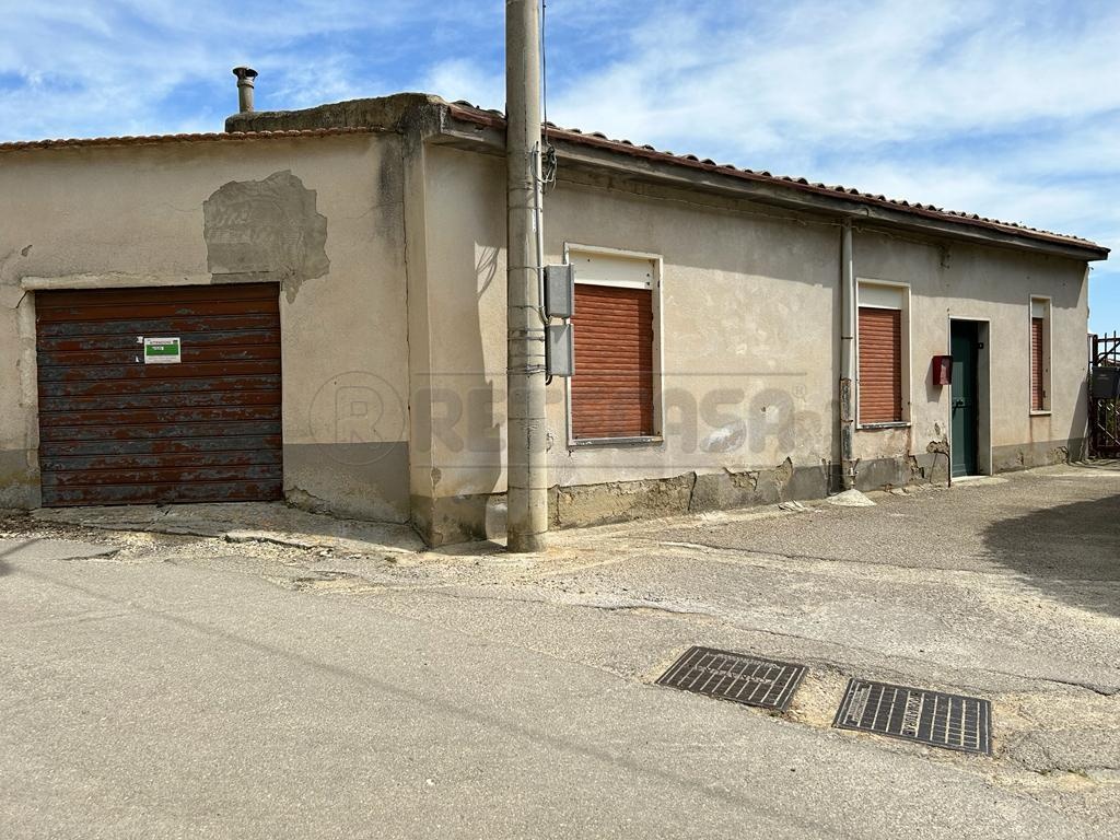 Villa a schiera in VIA SANT'ANNA 63, Caltanissetta, 5 locali, 2 bagni
