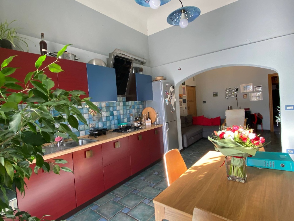 Appartamento in Via Verzellino, Savona, 5 locali, 2 bagni, 110 m²