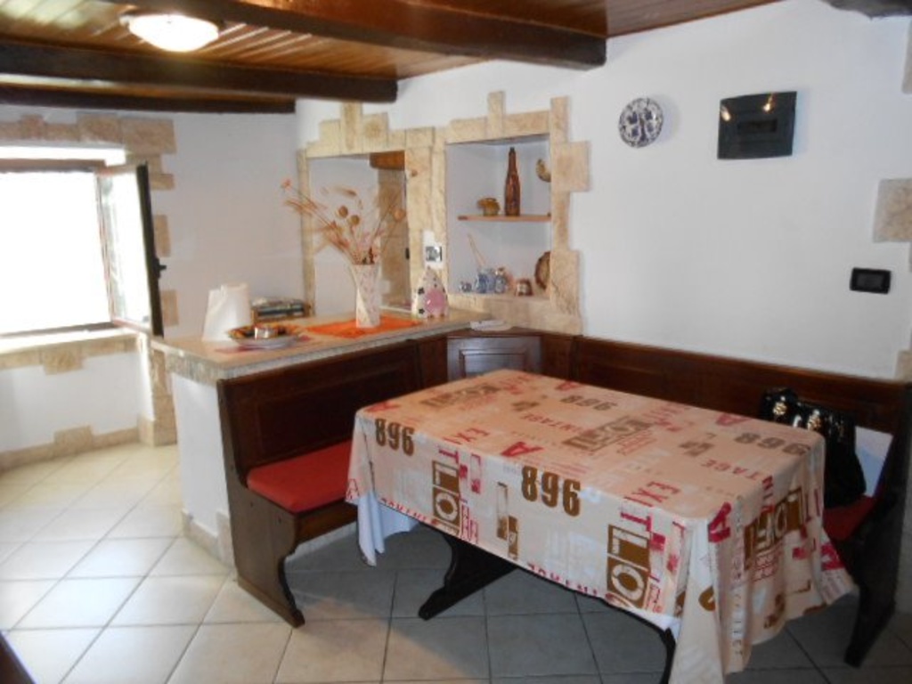 Casa semindipendente a Piana Crixia, 4 locali, 1 bagno, 55 m²