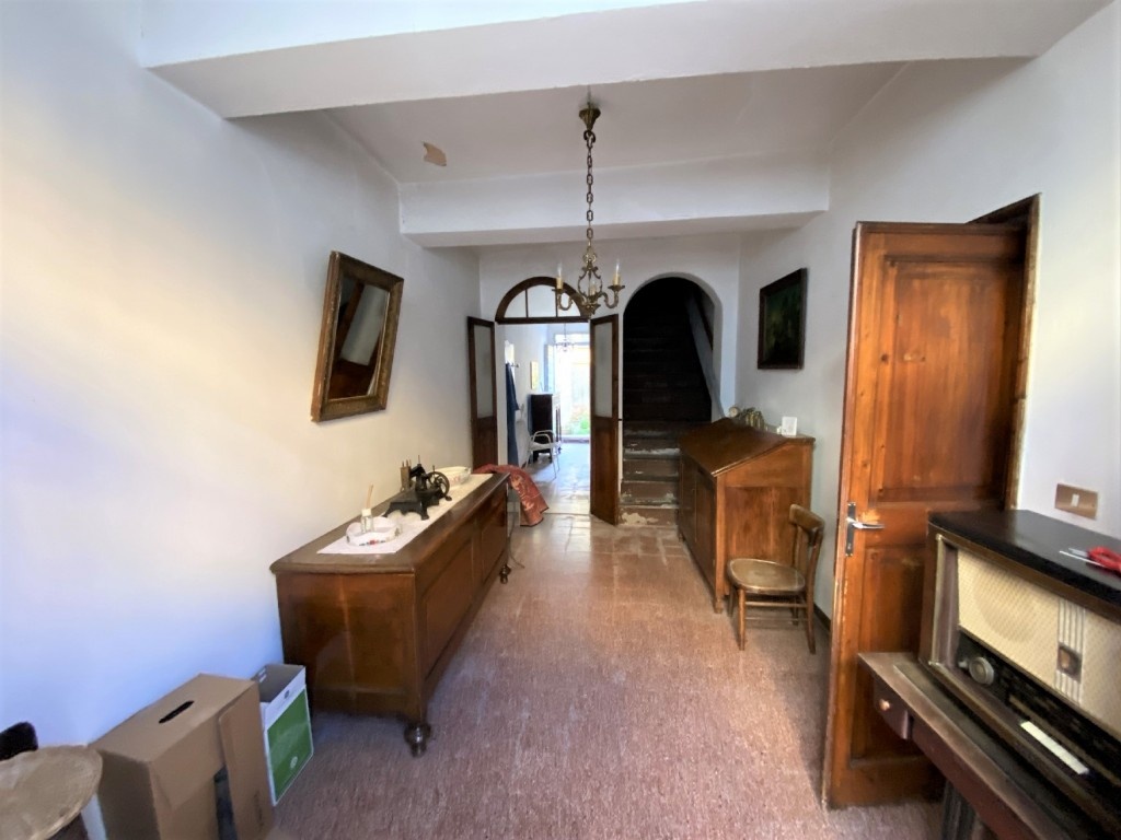 Casa semindipendente in Corso Cavour, Finale Emilia, 5 locali, 1 bagno
