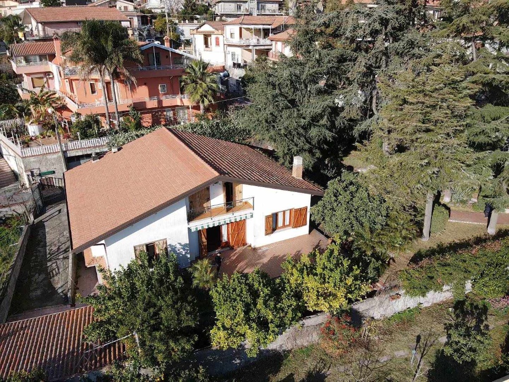 Villa in VIA S. ANDREA 48, Trecastagni, 11 locali, 4 bagni, 392 m²
